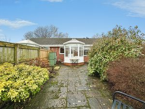 Photo 8- click for photo gallery